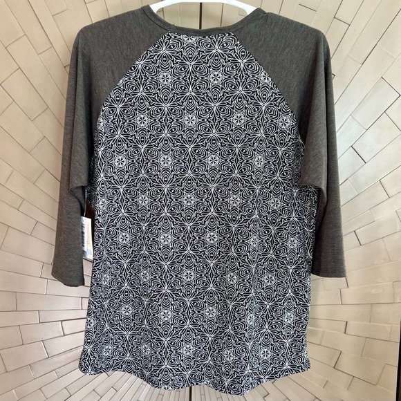 NWT LuLaRoe Randy Black White Gray 3/4 Sleeve Geometric Top Tee T-Shirt 3X NEW - Picture 2 of 7
